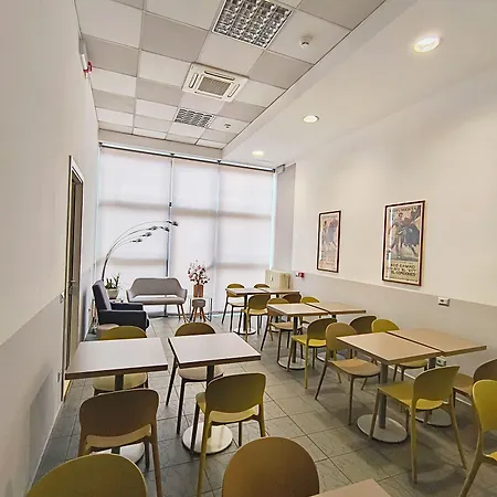 Marta Hotel