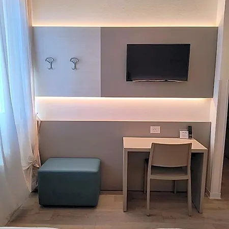 Marta Hotel 2*