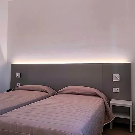 Hotel Marta 2*