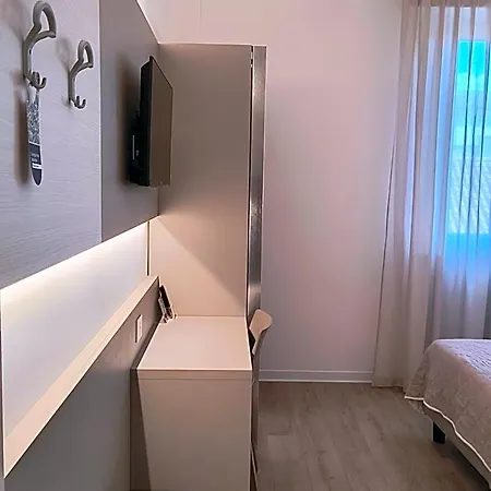 Hotel Marta 2*